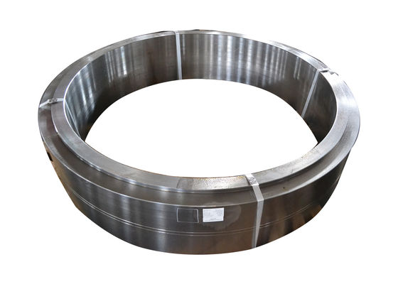 LÄRM CNC, der 250cm heiße geschmiedete gerollte Ringe maschinell bearbeitet
